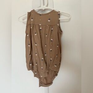 Carters babygirl romper set (2)